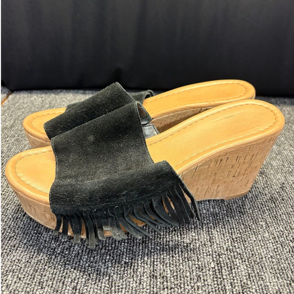 Marc Fisher MFSHAWNI Wedge Sandals Womens Black Good Suede Fringe Cork Platform
